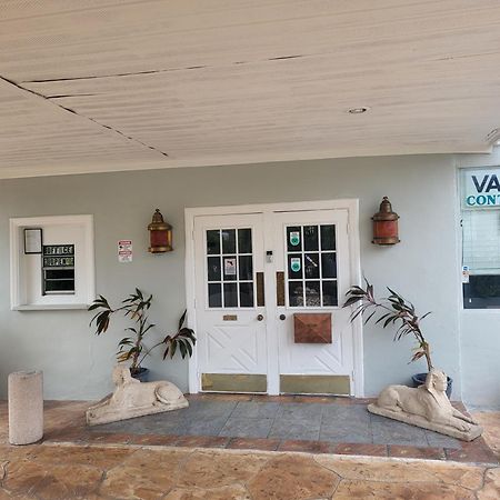Conty'S Motel North North Naples エクステリア 写真